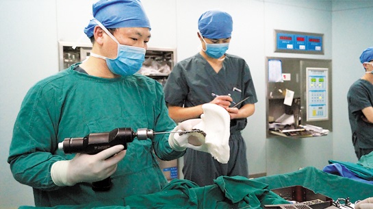 China rapid prototyping application for fractured patients